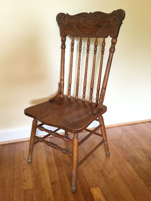  Vintage Wood-Carved Chairs    http://www.ctonlineauctions.com/detail.asp?id=726900