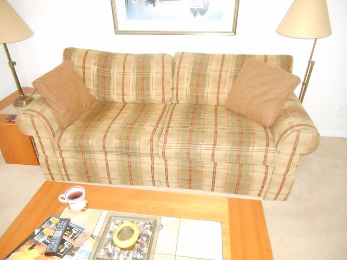 Sleeper love seat, clean, in very good condition