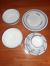 Dansk dishware for everyday, includes some serving pieces