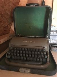 Antique Typerwriter