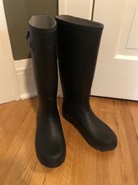Nomad rain boots.  Size 7