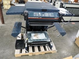 Repro Master 1600 Vertical Dark Room Camera, 47"H x 52"W x 38"D