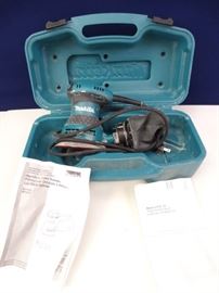 Makita Random Orbit Sander in Case