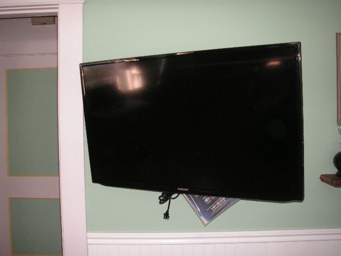 2012 Samsun flat screen TV