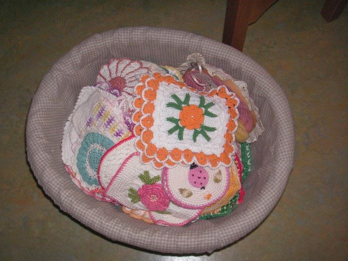 Vintage crochet pot holders