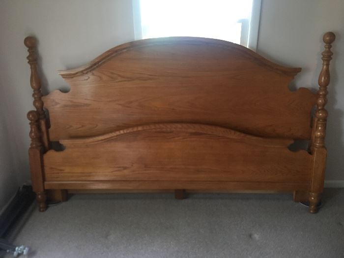 King size head board, foot board, rails. Excellent condition 