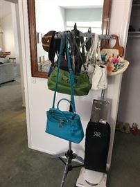 Jelly Purse, Tiegnanello Leather Hand Bags                                                                                                        RICCAR UPRIGHT LIGHT WEIGHT VACUUM
