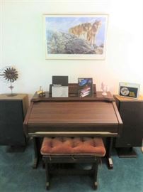Technics Electric Organ with 4 Speakers/Stool