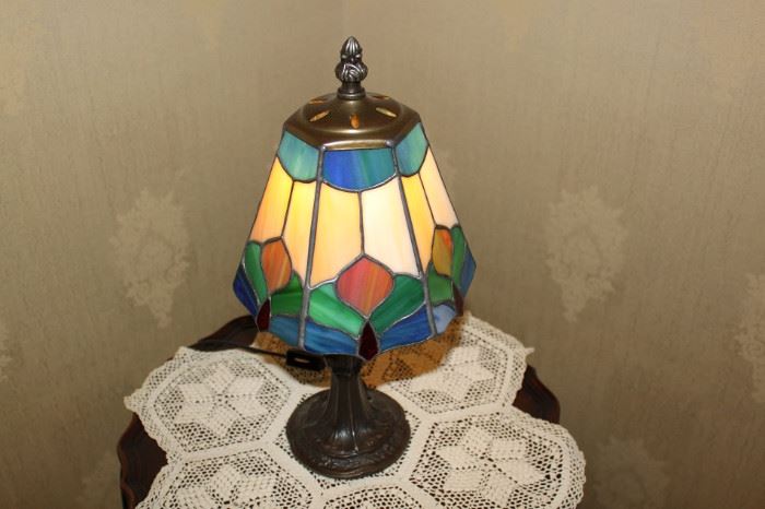 Stained glass small lamp 