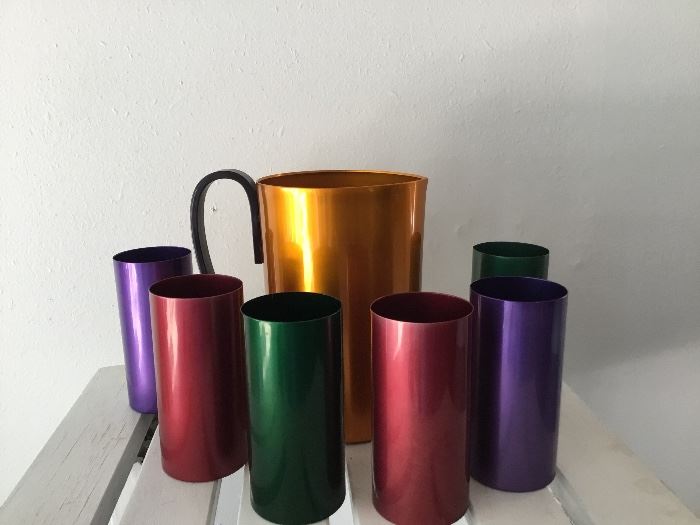 Vintage aluminum pitcher and 6 glasses   Gorgeous retro form 