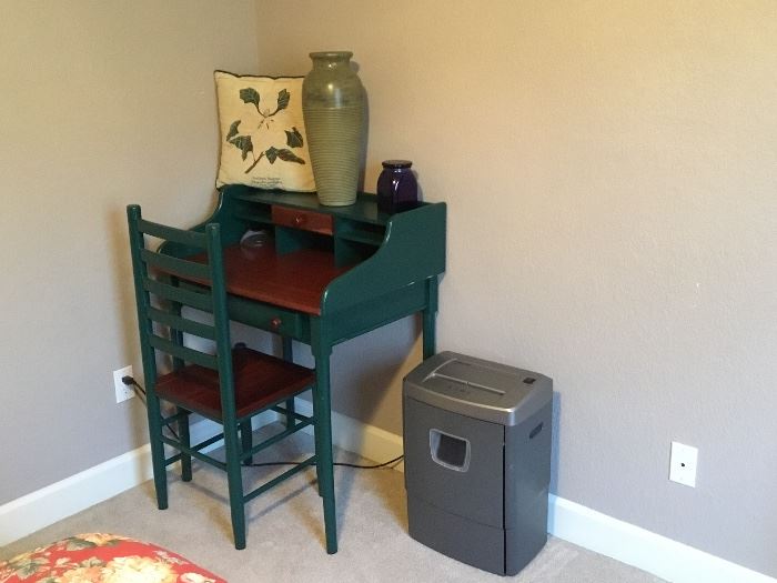 Beautiful small desk with matching chair, shredder