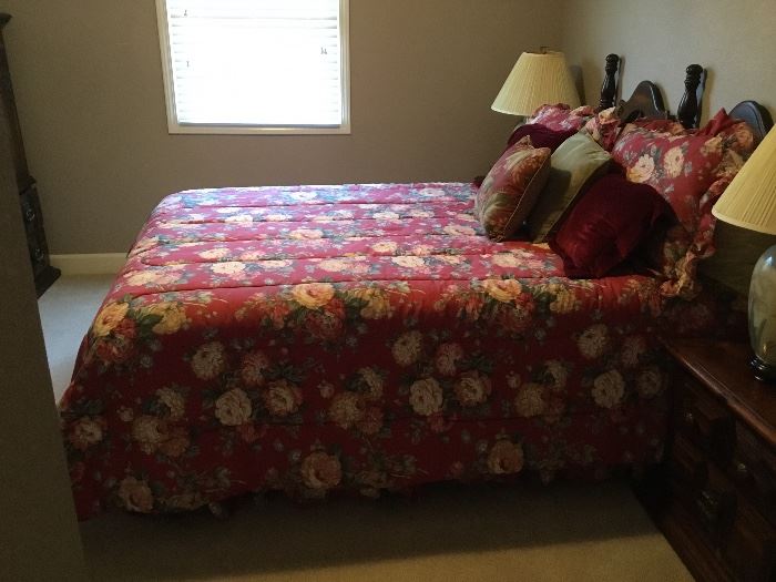 Another view of bed