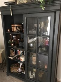 Large Display Cabinet w/sliding Doors