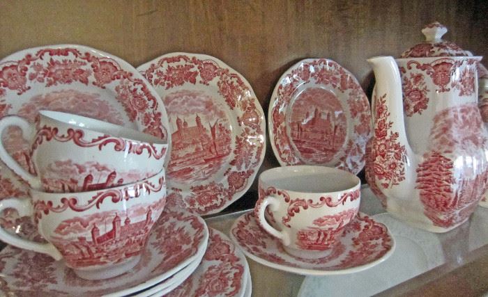 Wedgwood "Royal Homes of Britain" red transferware luncheon set including cups/saucers, luncheon plates, coffee and tea pots, crm & sgr  ..GREAT SET