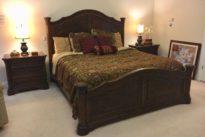 King Bed Frame & linens