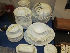 95 pc Royal China Coquette