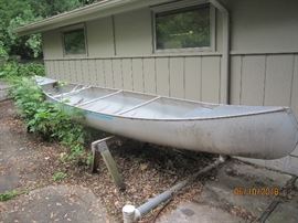 1981 18' Grumman Canoe