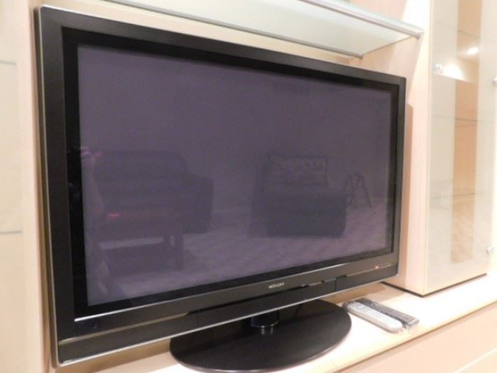 HITACHI 42 " Flat Screen TV 