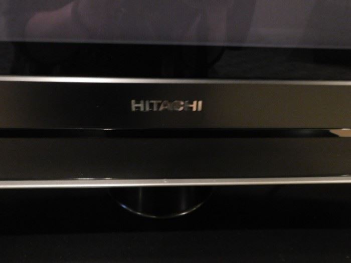 HITACHI 42 " Flat Screen TV 