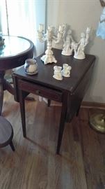 Vintage dropleaf table