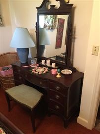 Mahogany Vanity Dresser