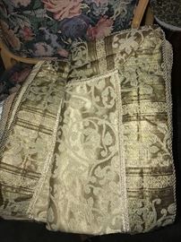 HUGE COLLECTION OF HAND-CRAFTED QUILTS (ALL SIZES)