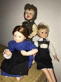 HUGE COLLECTION OF DOLLS