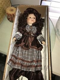 HUGE COLLECTION OF DOLLS