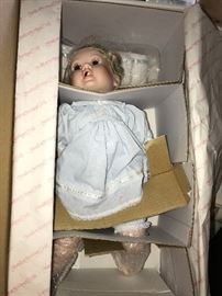 HUGE COLLECTION OF DOLLS