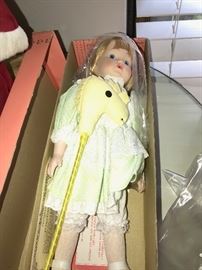 HUGE COLLECTION OF DOLLS