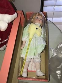 HUGE COLLECTION OF DOLLS