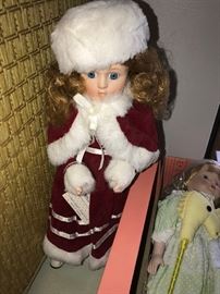 HUGE COLLECTION OF DOLLS