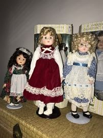 HUGE COLLECTION OF DOLLS