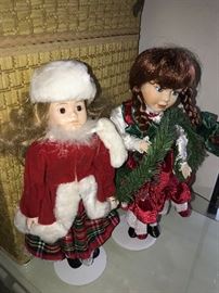 HUGE COLLECTION OF DOLLS