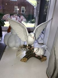 DOVES FIGURINE