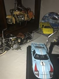 COLLECTIBLE DIE CAST CARS