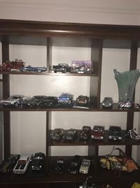 COLLECTIBLE DIE CAST CARS