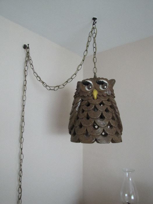 An owl lamp