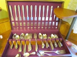 Community silverware set service for 12