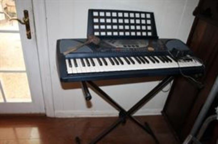 Awesome keyboard and stand!!