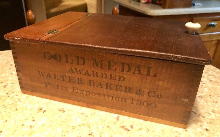 Antique chocolate box -- Walter Baker & Co - from Paris Expo 1900
