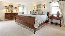 Ethan Allen King Sleigh Bed