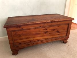 Lane Cedar Chest