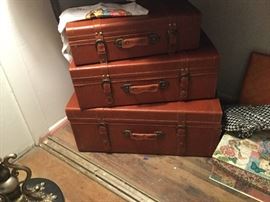 Set three vintage reproduction trunks