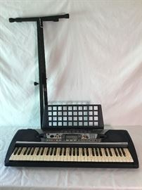 Yamaha Keyboard with Stand              https://ctbids.com/#!/description/share/26597