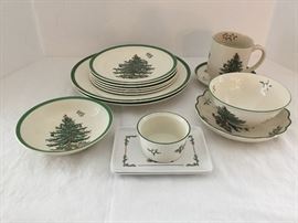 Spode Christmas Dishes          https://ctbids.com/#!/description/share/26820