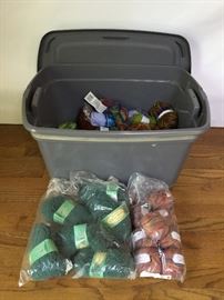 Tub of Assorted Yarn Blends                   https://ctbids.com/#!/description/share/26914