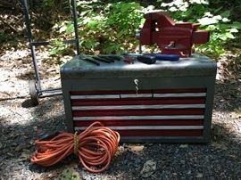 2 Wheel Hand Truck, Extension Cord, Craftsman Tool Box with Tools https://ctbids.com/#!/description/share/26894