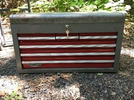 2 Wheel Hand Truck, Extension Cord, Craftsman Tool Box with Tools https://ctbids.com/#!/description/share/26894