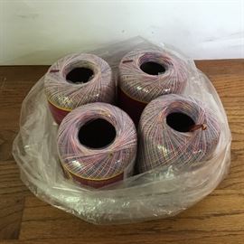 4 Spools Crochet Yarn & 1 Crochet Hook      https://ctbids.com/#!/description/share/26900